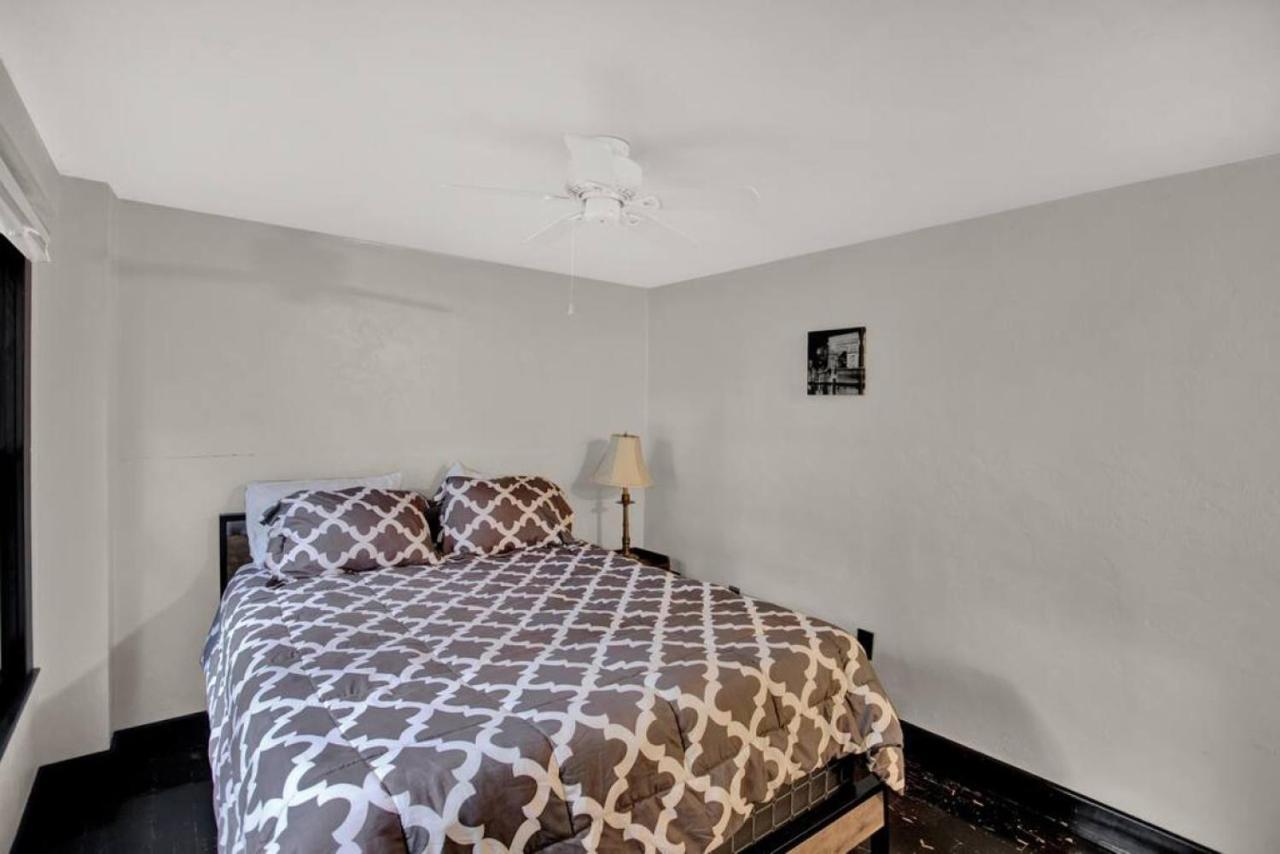 Unique Downtown 2Br 2Ba Close To Everything Apt.B 盖恩斯维尔 外观 照片